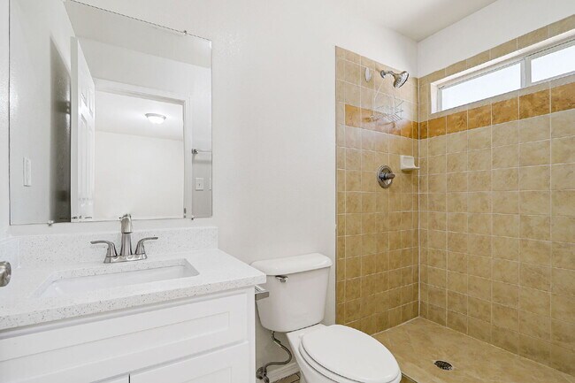 Building Photo - 3214 N Stanton St