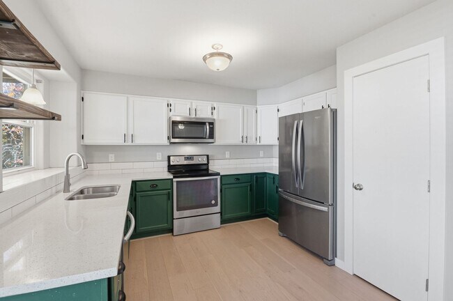 Building Photo - remodeled 3 bedroom Oak Vally Ranch Home