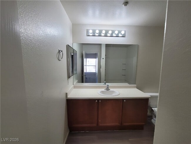 Building Photo - 9157 Desirable Ct