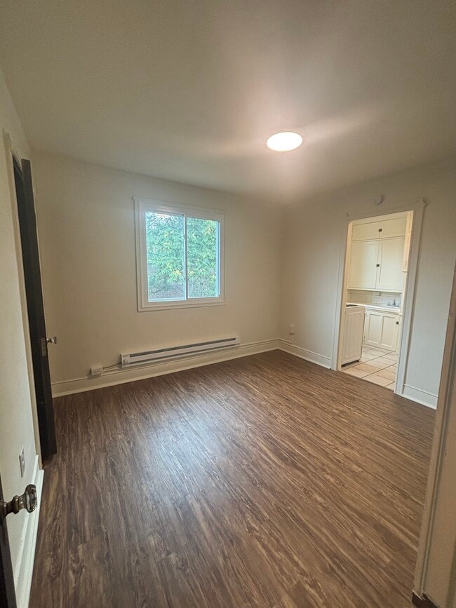 Building Photo - 1329 E 11th Ave