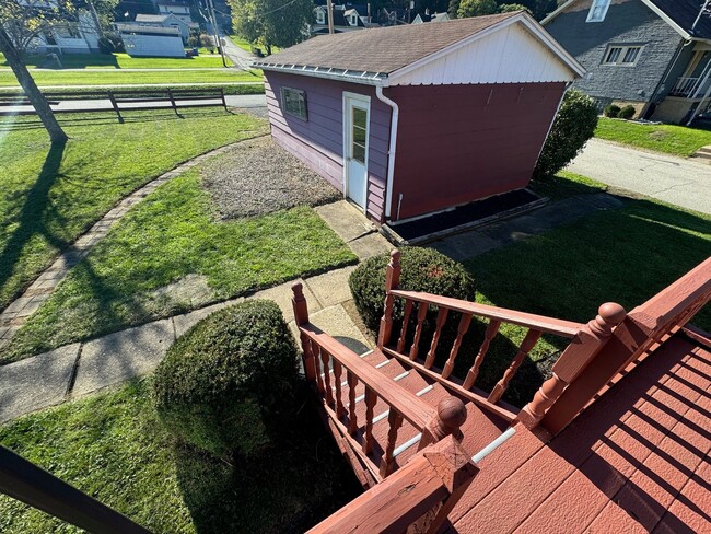 Building Photo - Updated 2 Bedroom Ranch Home in Elizabeth ...