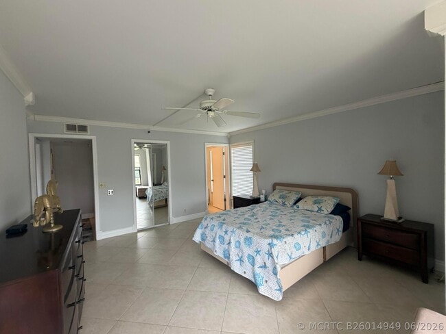 Building Photo - 14475 Strathmore Ln