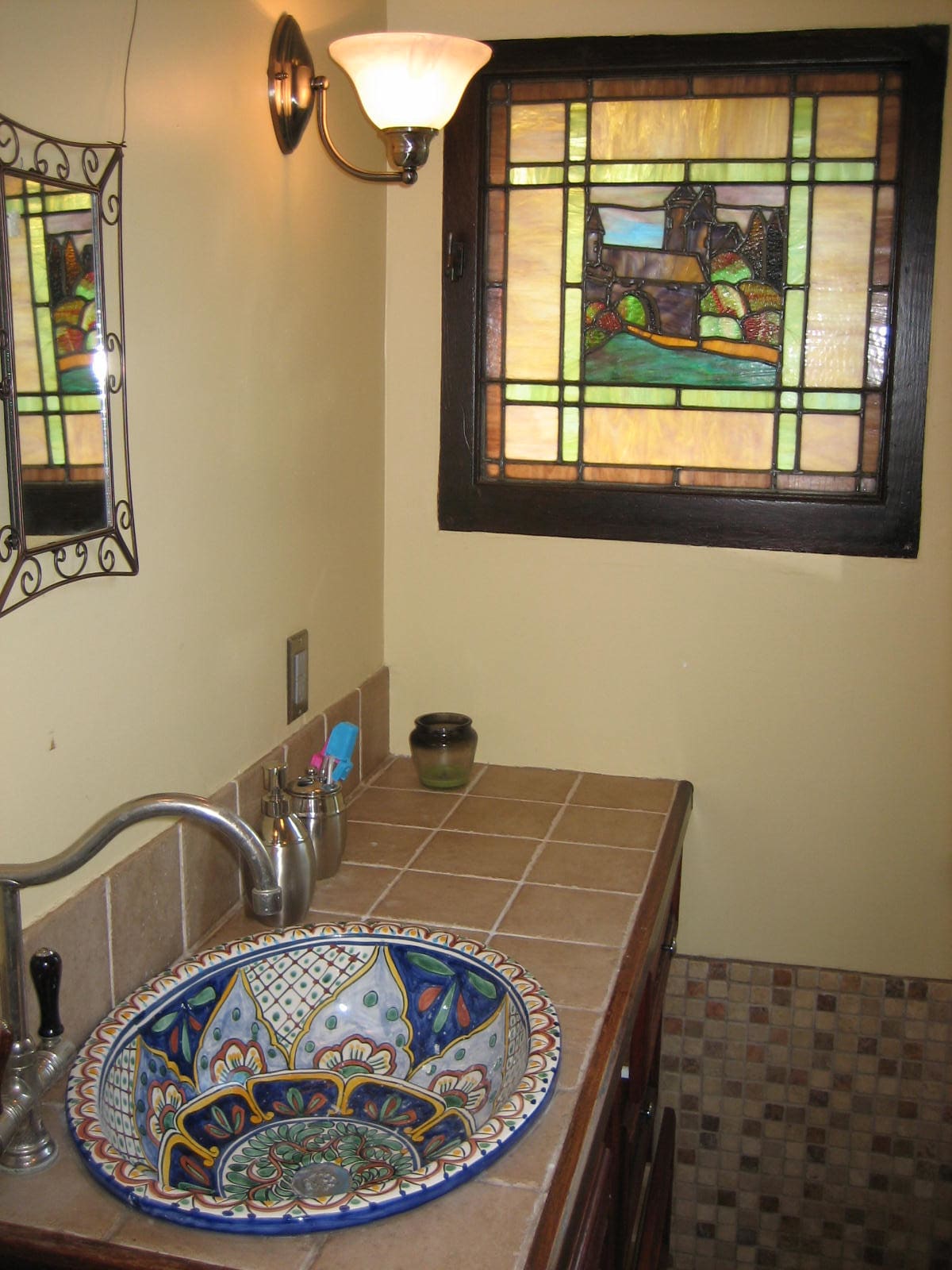 Building Photo - 719 Savannah Ave