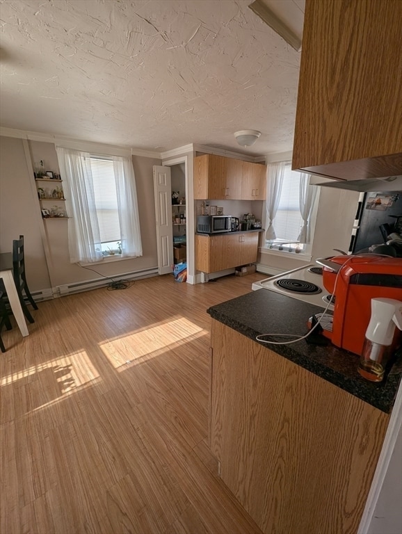 Building Photo - 27 Pleasant St