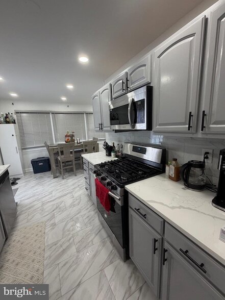 Building Photo - 15309 Alan Dr