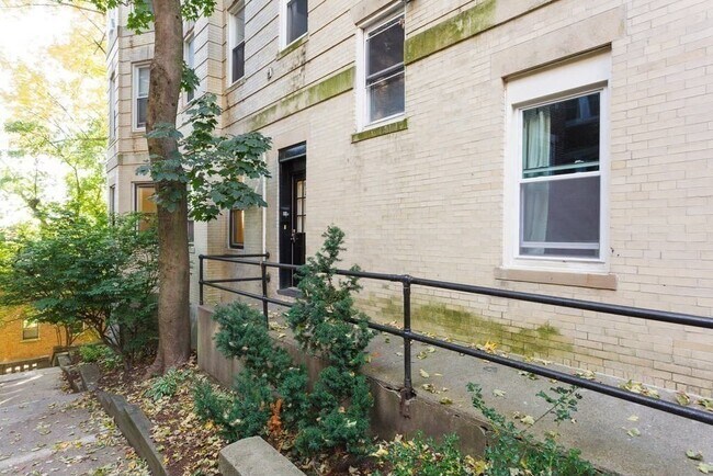 Building Photo - 89 Mason Terrace