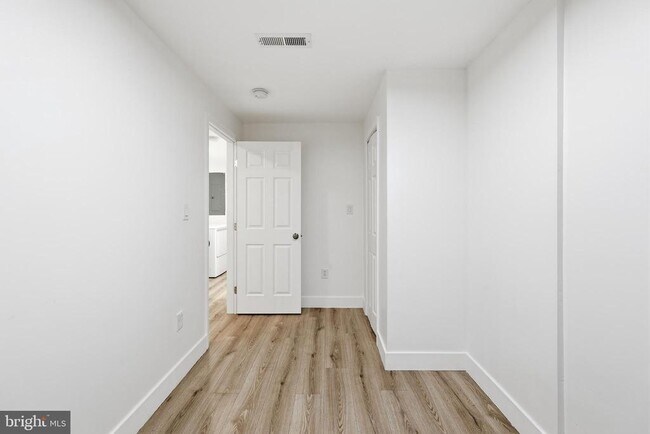 Building Photo - 2542 HARFORD Rd