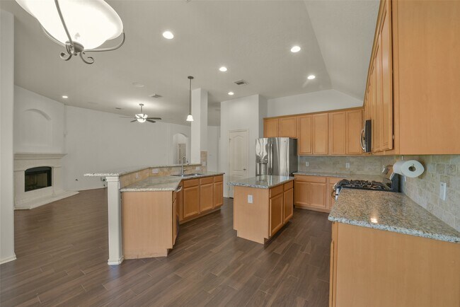 Building Photo - 1414 Phoenician Dr