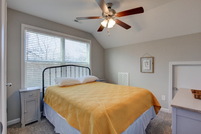 Building Photo - 1253 Dodd St