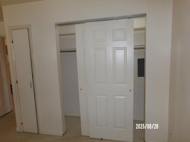 Building Photo - 1115 Walters St