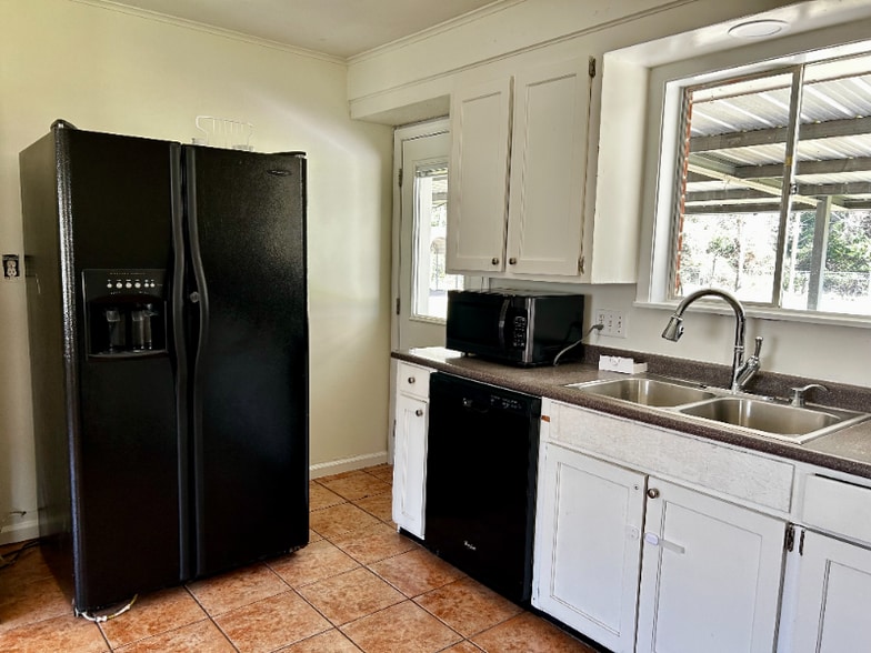 Building Photo - 120 Nolen St