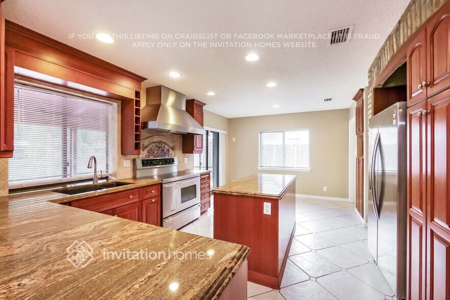 Building Photo - 9861 NW 10th St