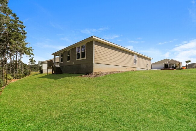 Building Photo - 400 Whispering Creek Ave