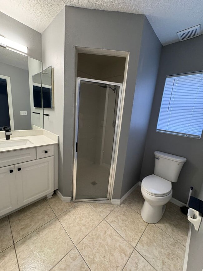 Building Photo - Beautiful 3 Bedroom Home in Groveland, FL!