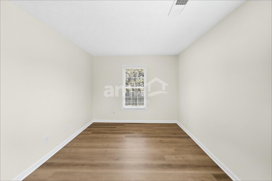 Building Photo - 999 Merrimac Way