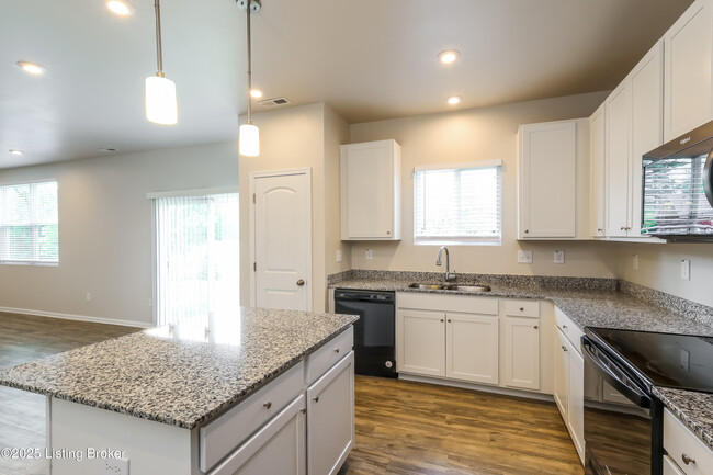 Building Photo - 111 Ardmore Crossing Dr