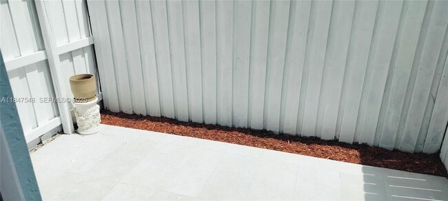 Building Photo - 14552 SW 158th Ct