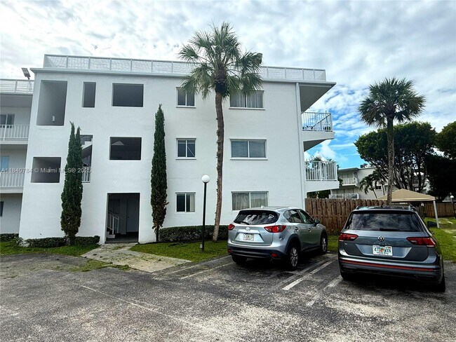 Building Photo - 7737 SW 88th St
