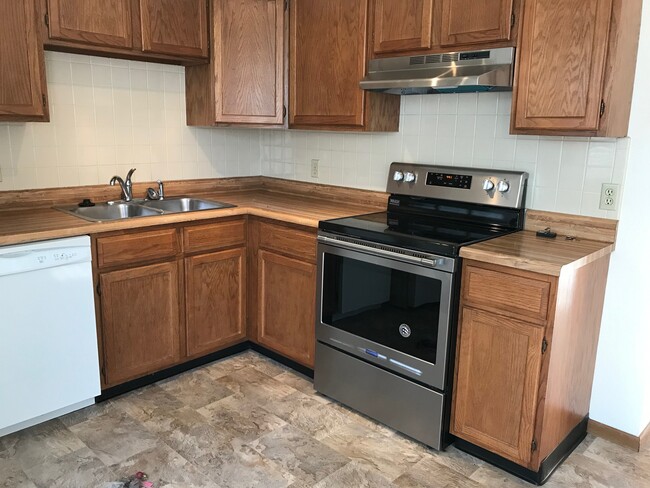 Kitchen - 2403 Falcons Way