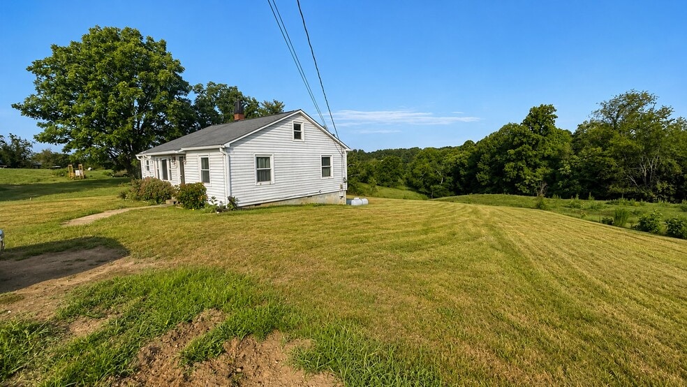 Building Photo - 2029 Boone Trail