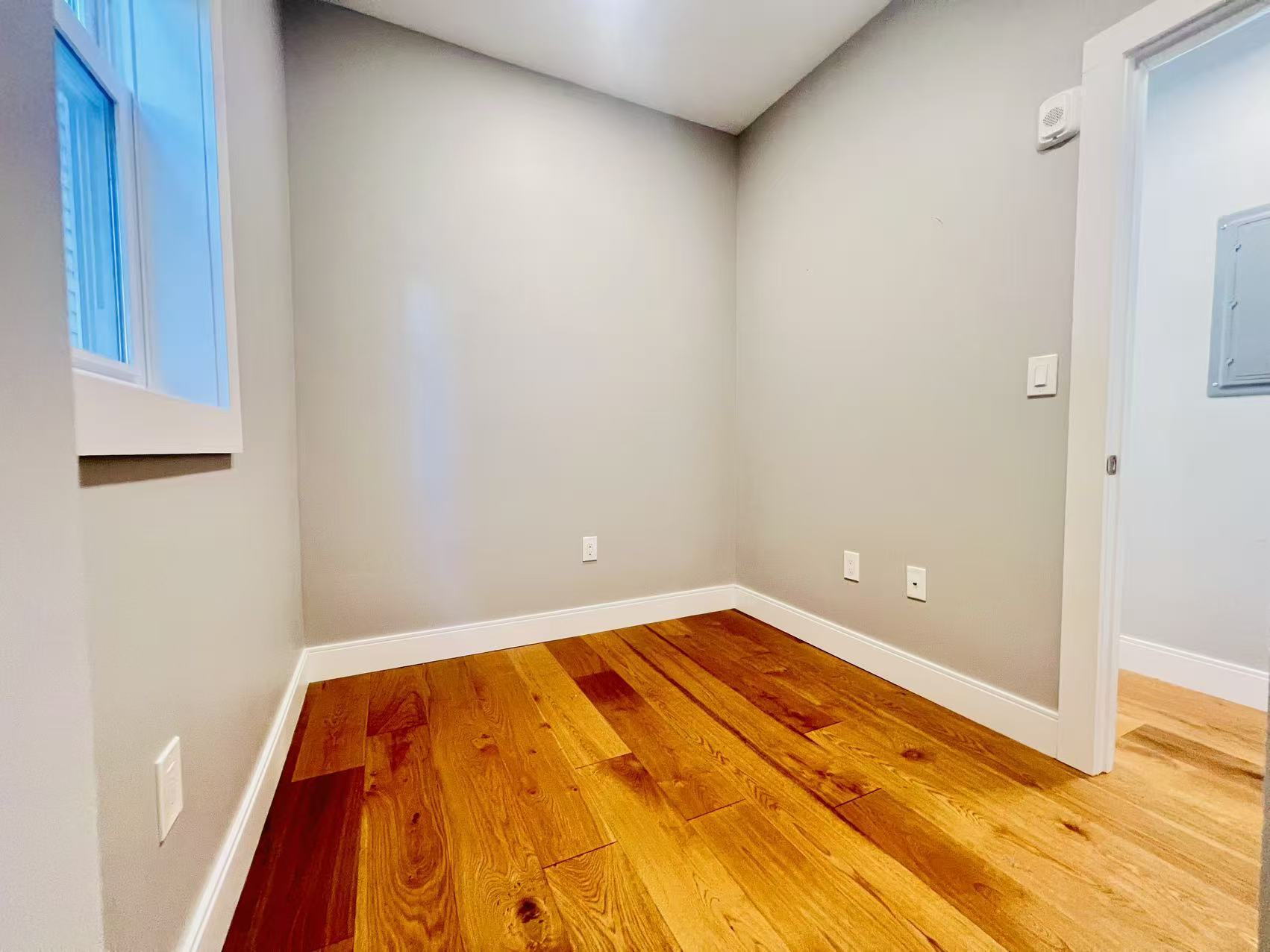 Building Photo - 19 Plymouth St