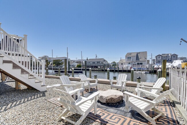 Building Photo - 1404 Hilo Bay Dr