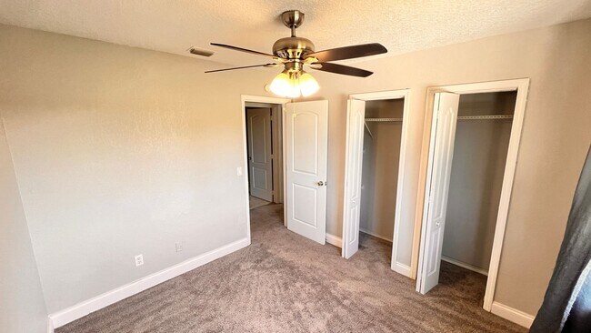 Building Photo - Charming Orlando Retreat – 3BR, 2BA Single-Family Home! WASHER & DRYER INCLUDED!