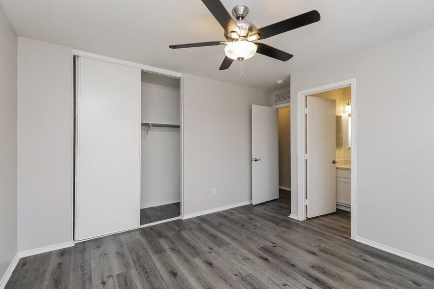 Building Photo - 1307 S San Vincente Ct