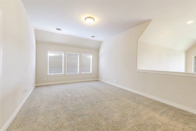 Building Photo - 27906 Colonial Point Dr