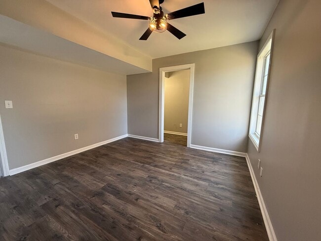 Building Photo - 4 Bedrooms, 3 Bathrooms with potential 5th Bedroom and Loft/Office in Euharlee!