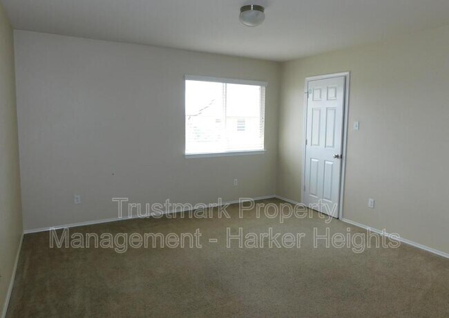 Building Photo - 6202 Suellen Ln