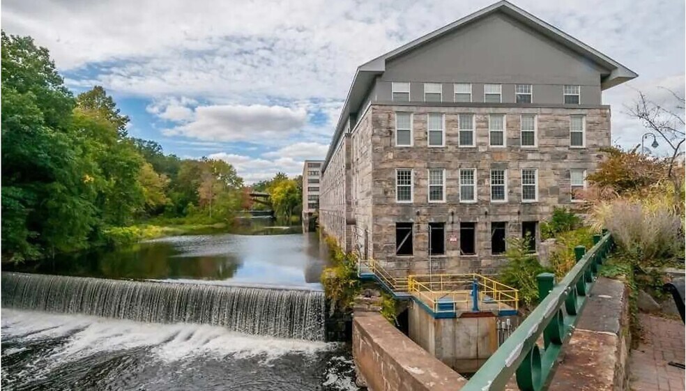 Building Photo - 59 Hilltop Dr