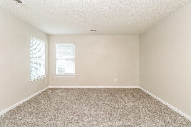 Building Photo - 12144 Stewarts Crossing Dr