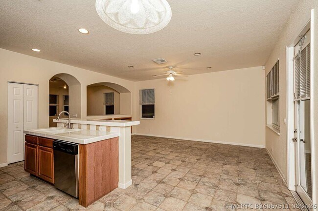 Building Photo - 1504 Siena Ln