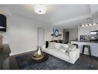 Building Photo - 212 10th Ave S