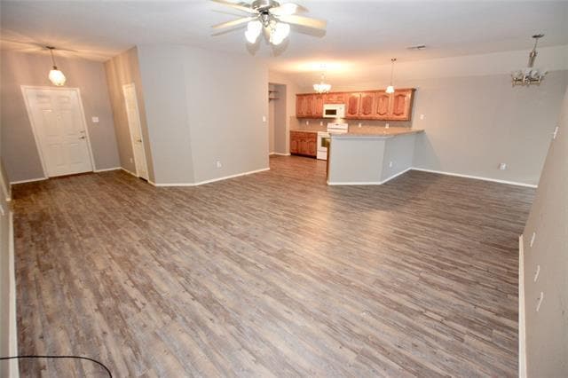 Building Photo - 621 Chestnut Ct