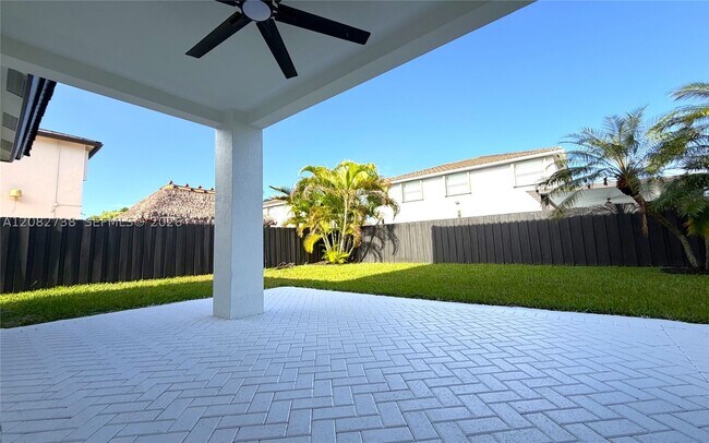 Building Photo - 14303 SW 159th Pl