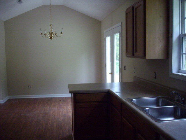 Building Photo - 2731 Genoa Dr