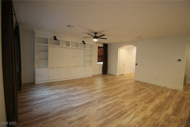 Building Photo - 8085 Skye Roar Ct