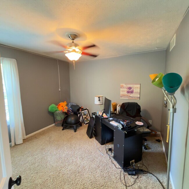 Building Photo - Single Family Home In The Desirable Cannon Farms Neighborhood!