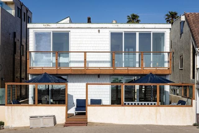 Building Photo - 3373 Ocean Dr