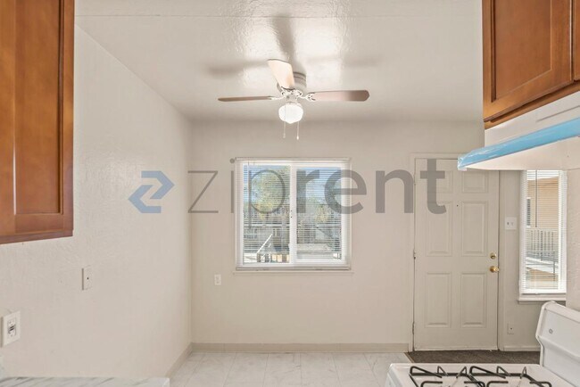 Building Photo - 7630 Lockwood St