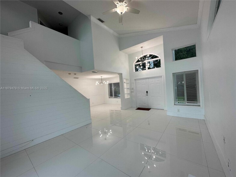 Building Photo - 2611 Regalia Way