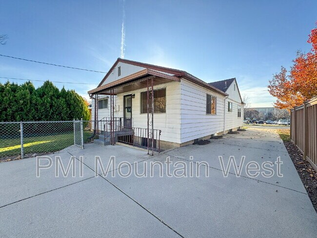 Building Photo - 2141 S 1700 E