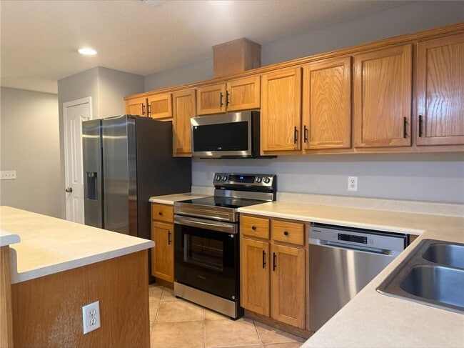 Building Photo - 106 Windridge Dr