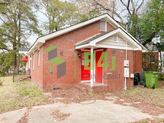 Building Photo - 1102 33rd St