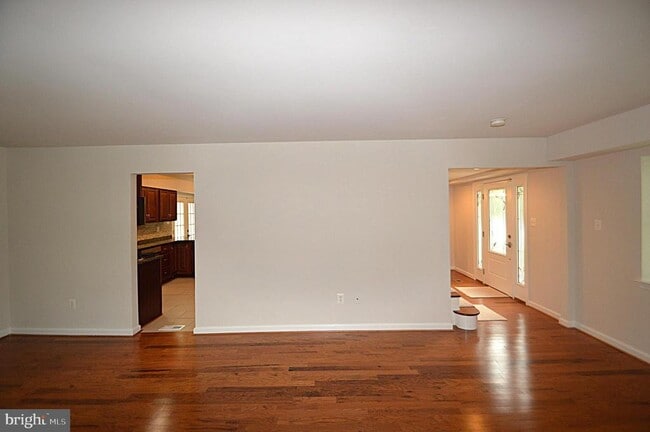 Building Photo - 13145 Melville Ln