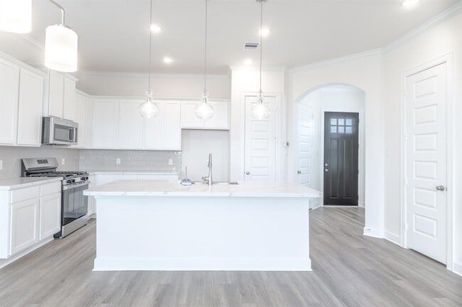 Building Photo - 3317 Young Clover Wy