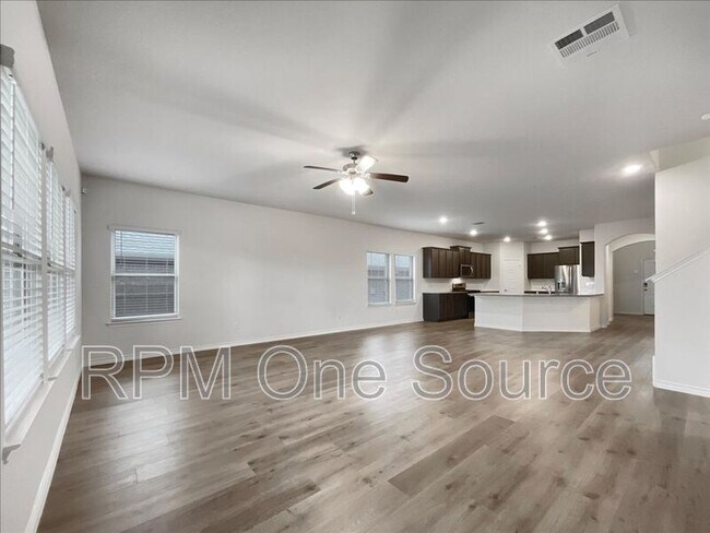 Building Photo - 4009 Savoy Wy