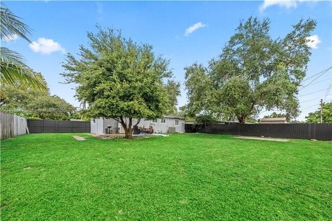 Building Photo - 1320 NE 210th Terrace